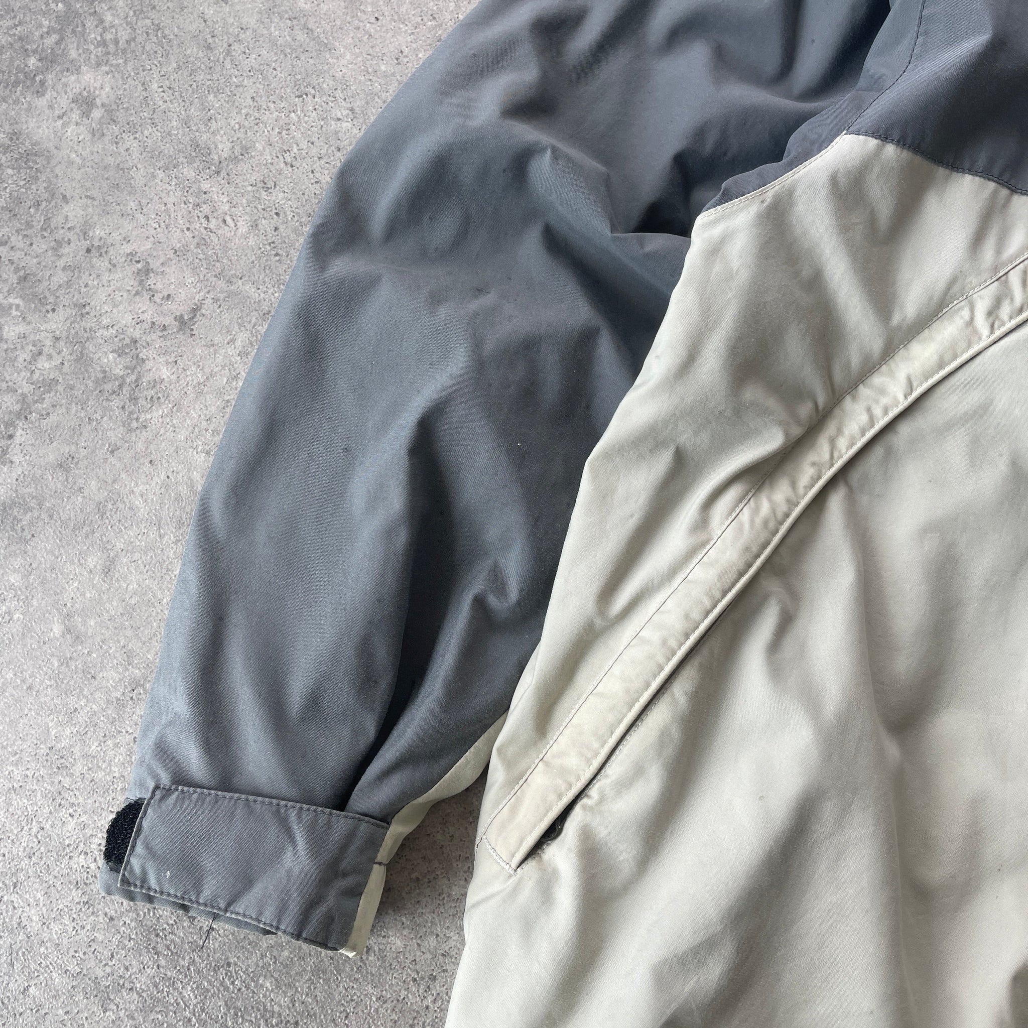 N*ke ACG 2000s storm-fit two tone technical jacket