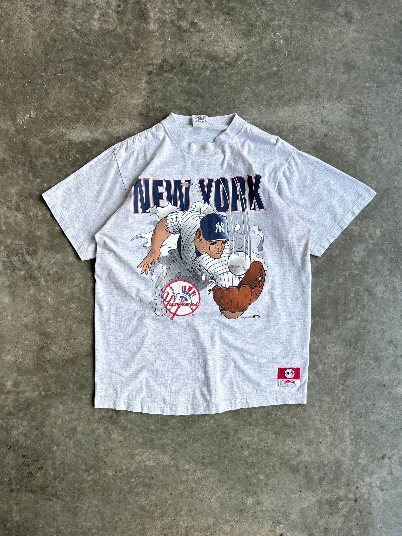 Vintage Nee York Yankees Grey Shirt