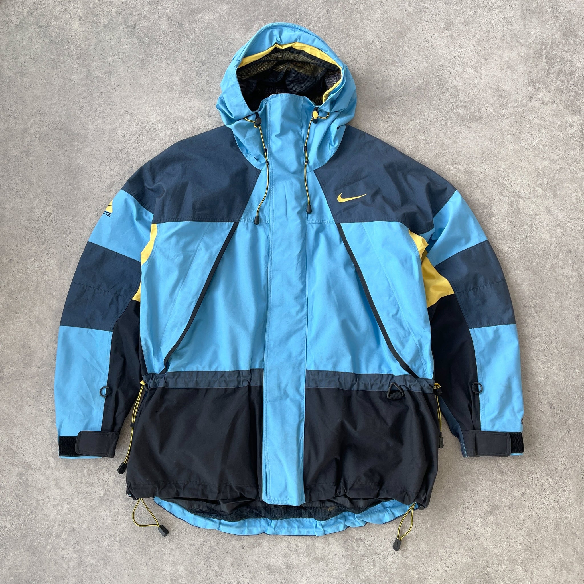 N*ke ACG 1990s storm fit heavyweight technical jacket