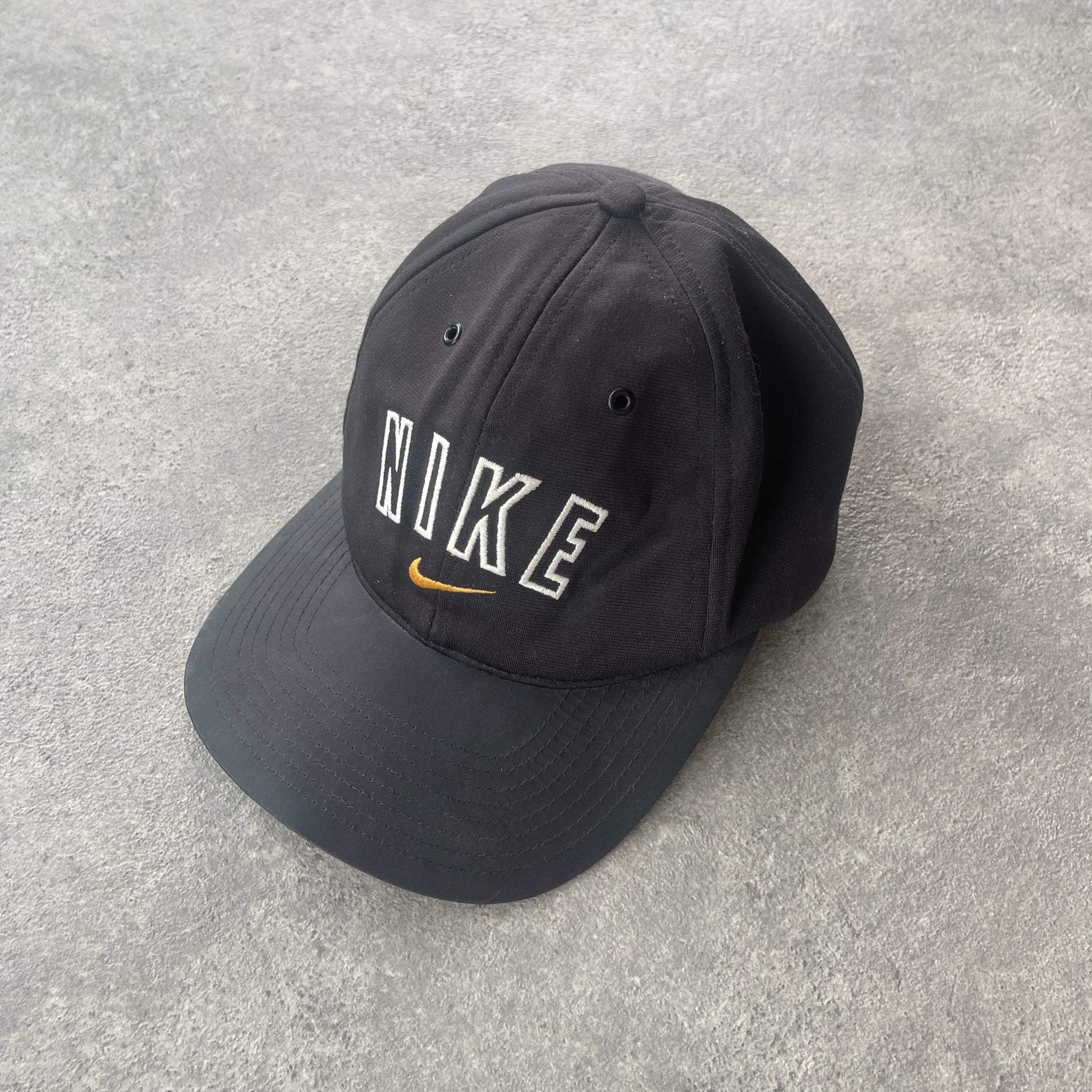 N*ke 1990s embroidered spellout swoosh cap