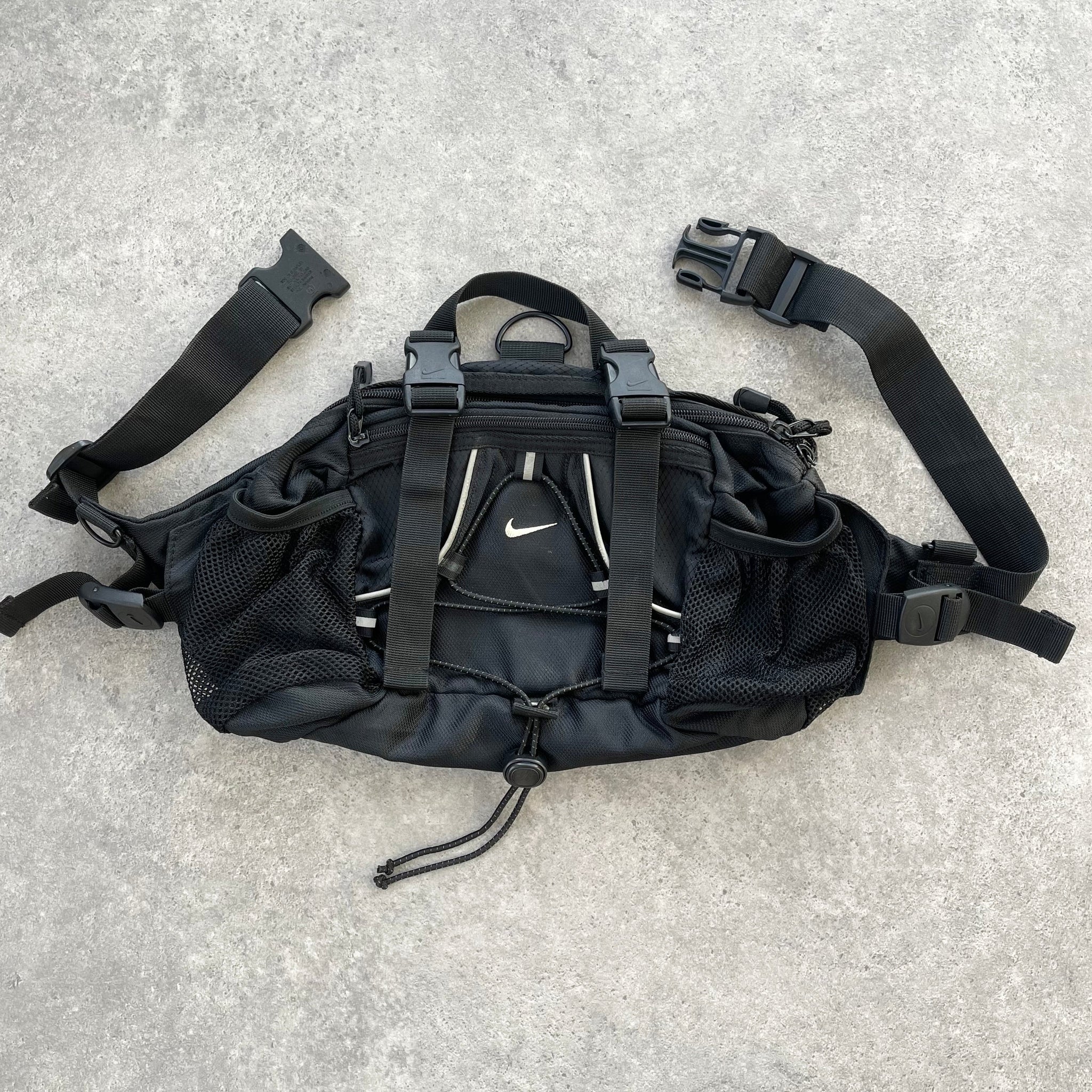 N*ke RARE 1990s cross body tactical utility bag