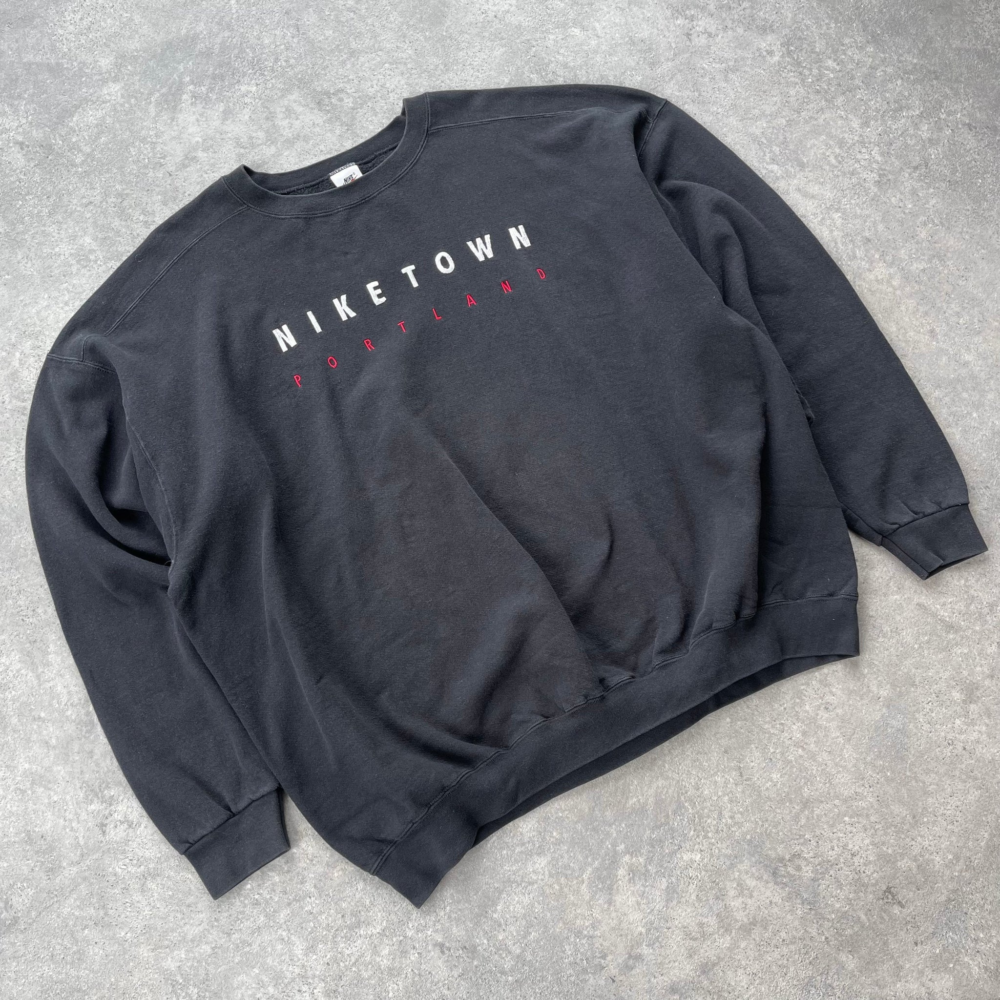 N*ke Town Portland RARE 1990s heavyweight embroidered sweatshirt