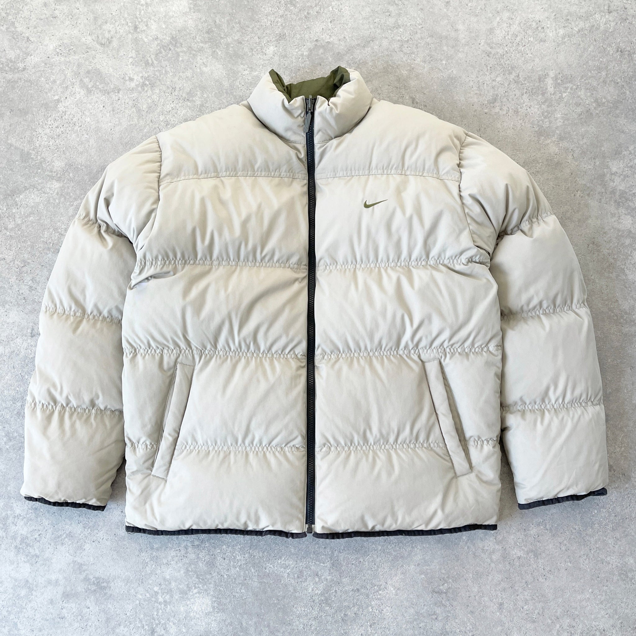 N*ke RARE 2000s reversible down fill puffer jacket