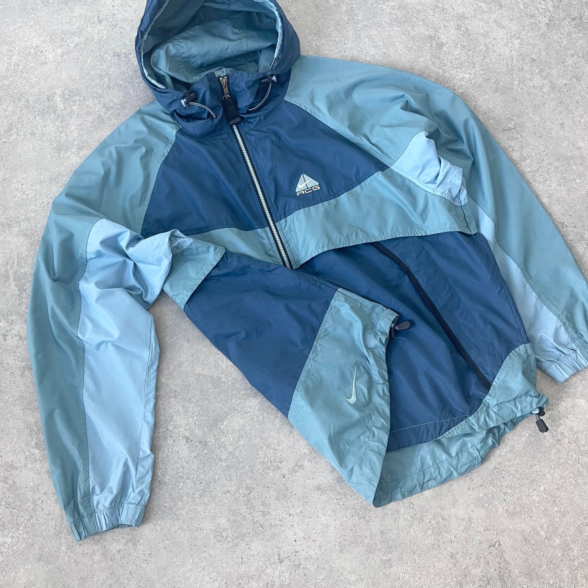 N*ke ACG RARE 1990s Stormfit lightweight shell jacket (L)