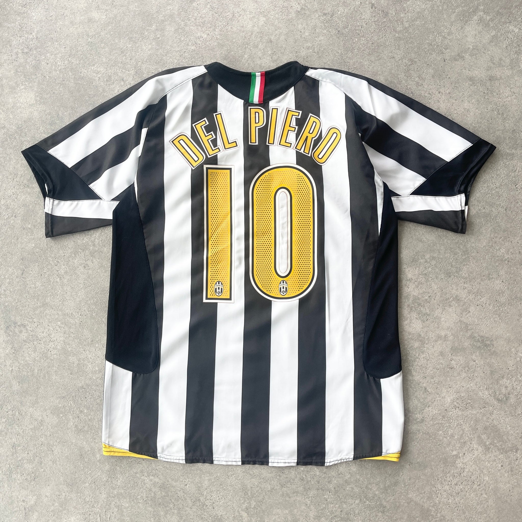 2004/05 Del Piero football home shirt