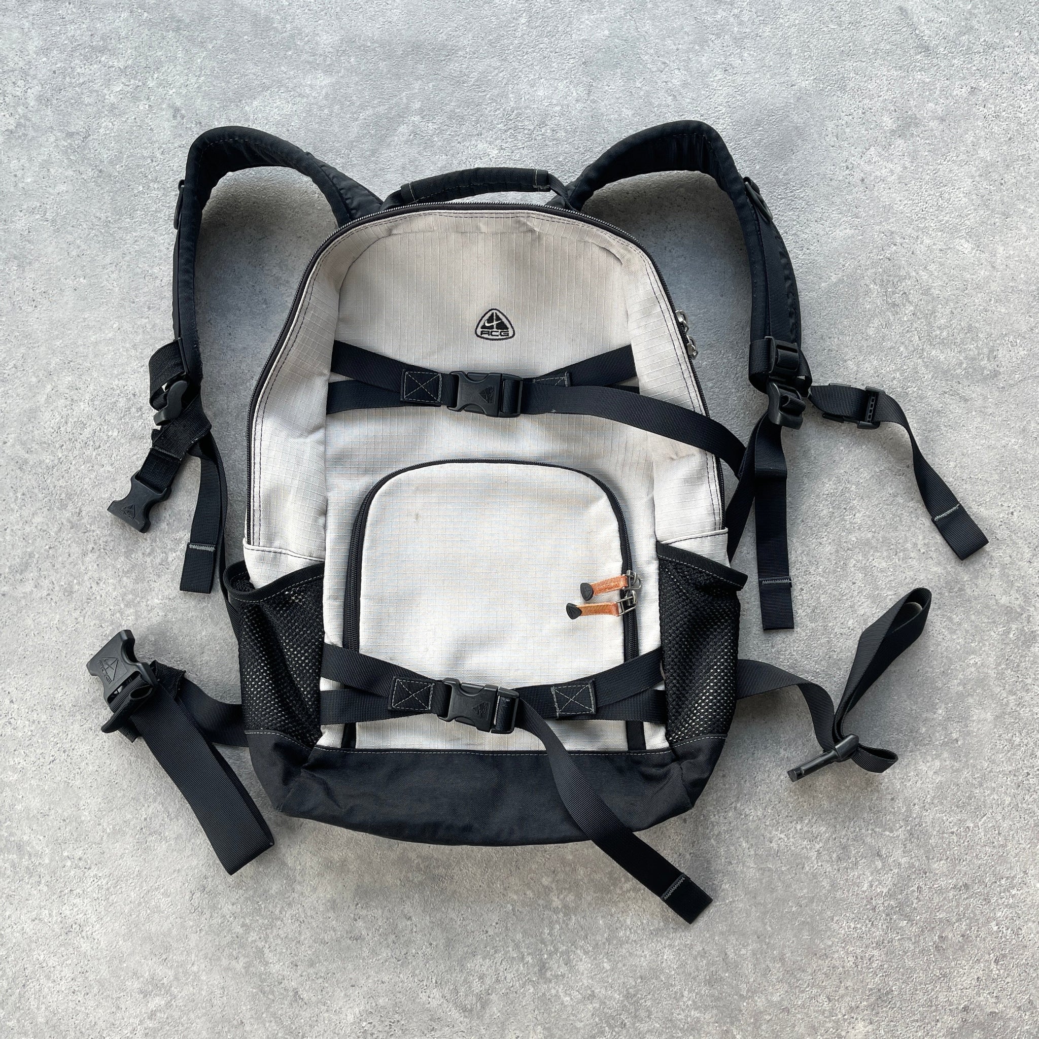 N*ke ACG 1990s technical 40L backpack