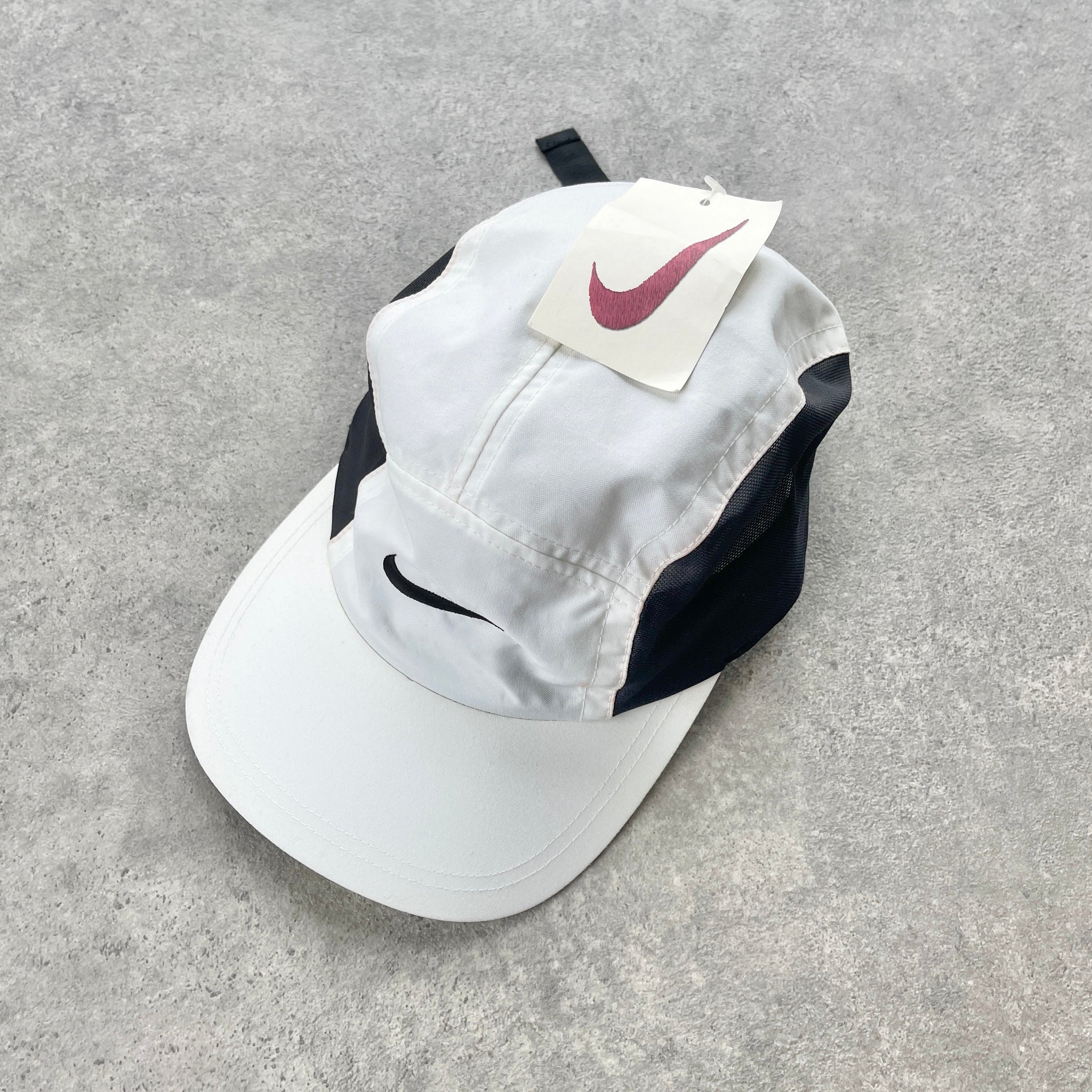 N*ke 1990’s deadstock technical spellout swoosh cap